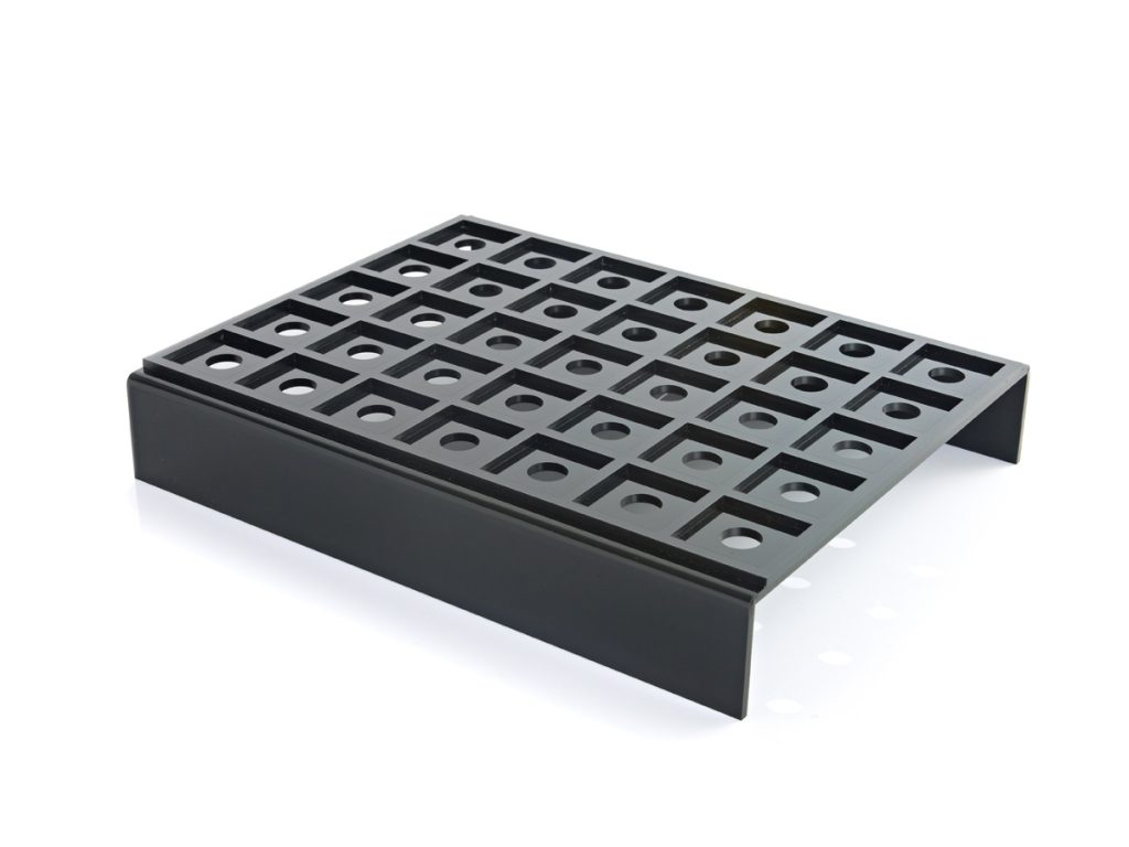 1 MULTIFUNCTIONAL APERO DISPLAY